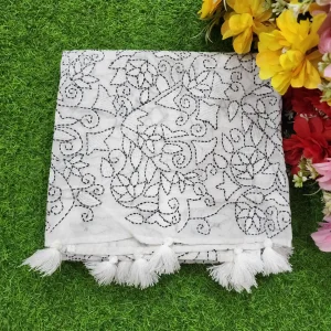 হাতের কাজের  সাদা কালো ওড়না